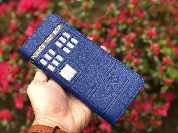 Doctor Who TARDIS Italian Pebbled Leather Wallet